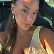 Estudiante de medicina con altos conocimientos de biología que podría dar clases a alumnos de primaria o la ESO, según su temario.